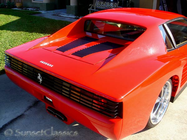 http://www.sunsetclassics.com/1986-ferrari-testarossa/images/ferrari-rear-passenger.jpg