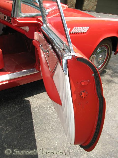 1955-ford-thunderbird-099.jpg