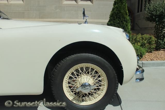 1959-jaguar-xk150-680.jpg