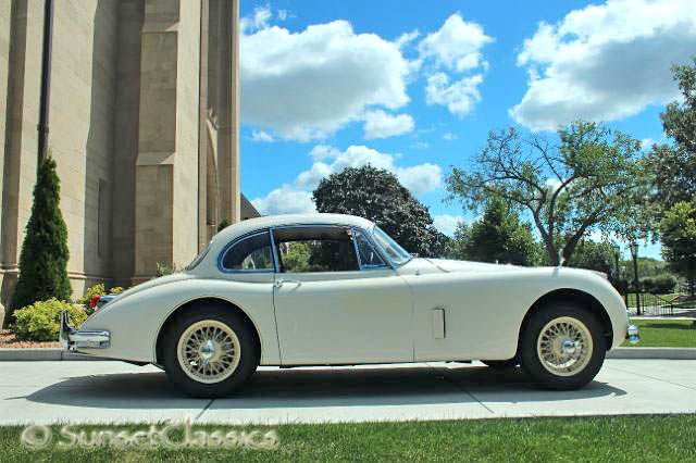 1959-jaguar-xk150-696.jpg