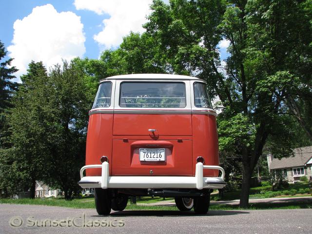 1961-23-window-bus-316.jpg