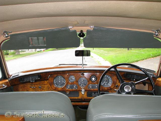 1965-rolls-royce-silver-cloud-130.jpg