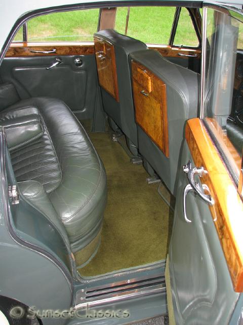 1965-rolls-royce-silver-cloud-905.jpg