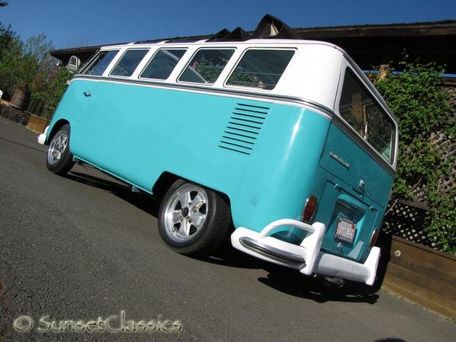 1965-vw-21-window-bus-364.jpg