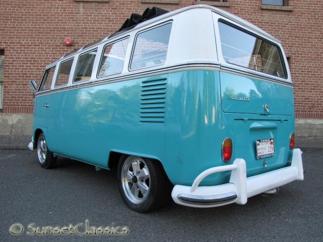 1965-vw-21-window-bus-384.jpg