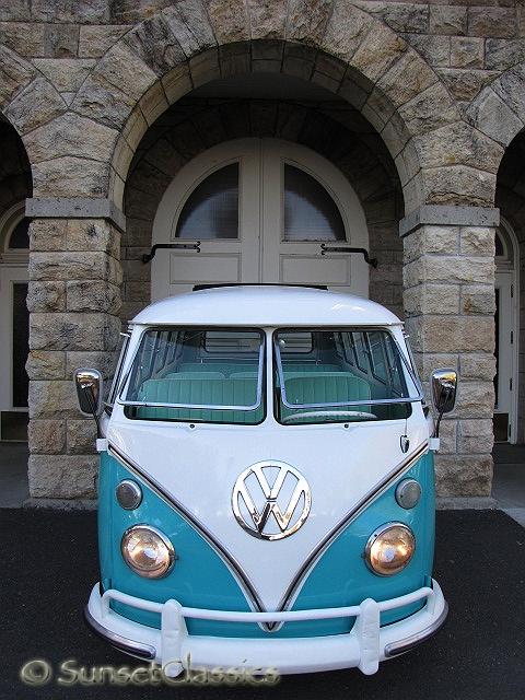 1965-vw-21-window-bus-425.jpg