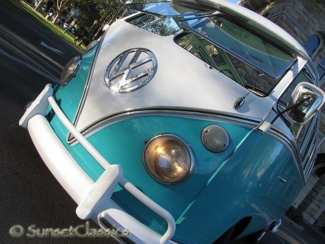 1965-vw-21-window-bus-445.jpg