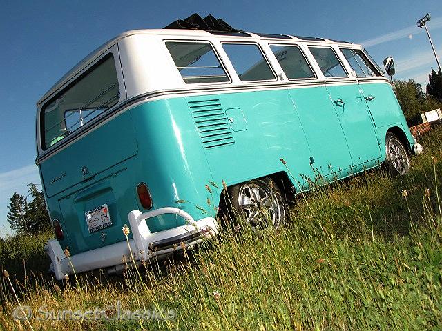 1965-vw-21-window-bus-462.jpg