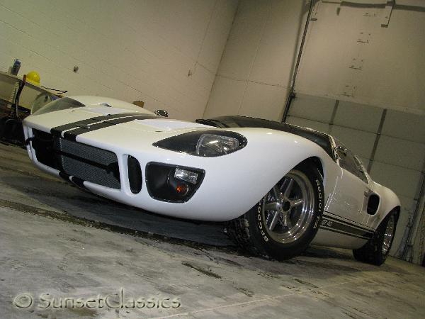 1966-ford-gt40-597.jpg