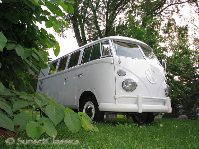 1966-vw-walk-through-bus-782_no_lincoln.jpg