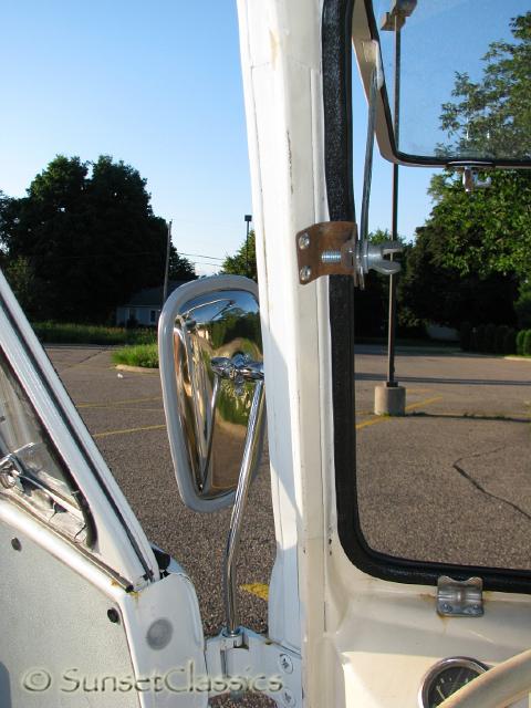 1966-vw-walk-through-bus-028.jpg