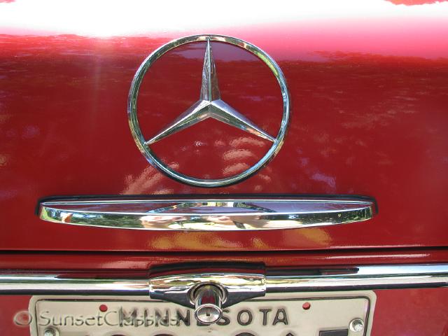 1967-mercedes-250sl-5-speed_816.jpg