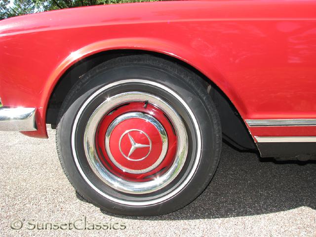 1967-mercedes-250sl-5-speed_834.jpg