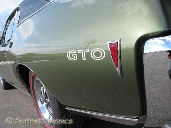 1968-pontiac-gto-045.jpg