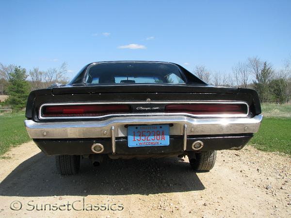 1970-dodge-charger-rt876.jpg