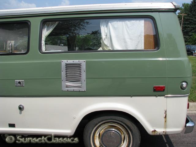 1973-econoline-camper-805.jpg