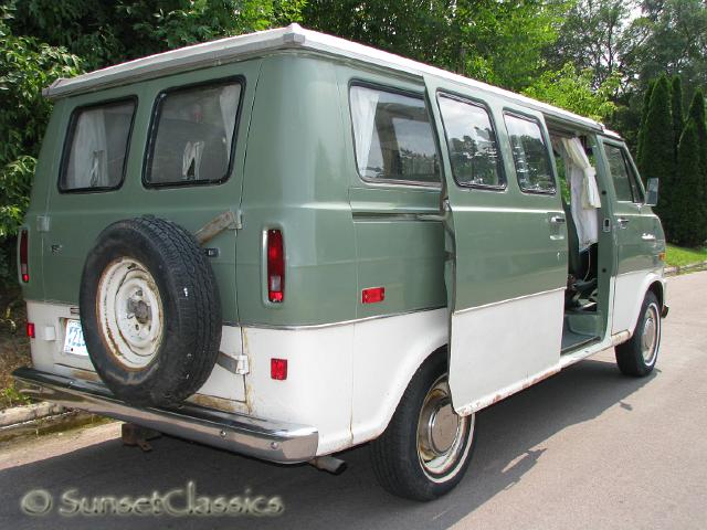 1973-econoline-camper-845.jpg