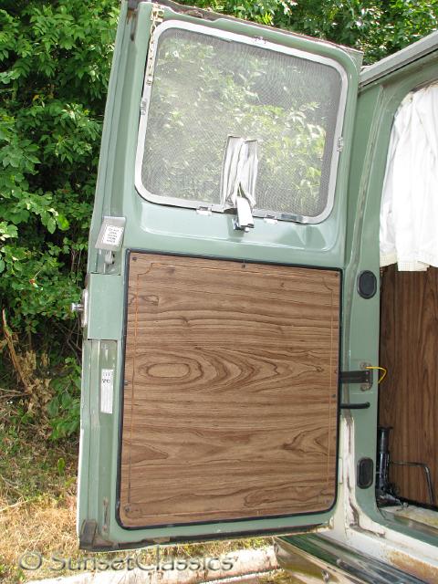 1973-econoline-camper-898.jpg