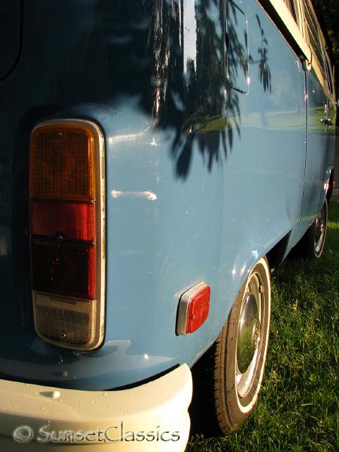 1973-vw-bus-weekender-069.jpg