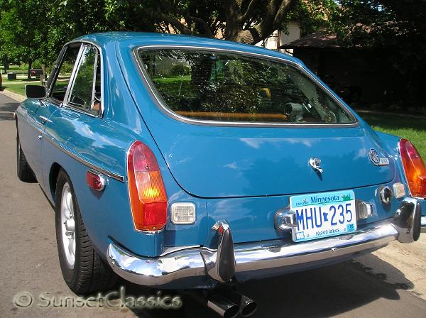 1974mgb-gt040.jpg