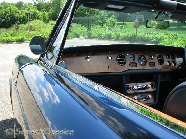 1974-rolls-royce-corniche-640.jpg