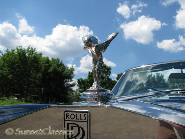 1974-rolls-royce-corniche-685.jpg