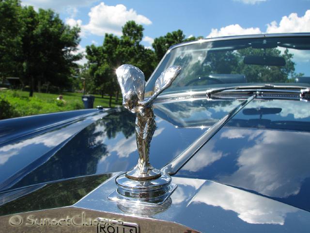 1974-rolls-royce-corniche-686.jpg