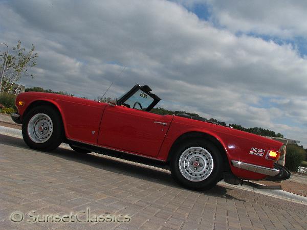 1974-triumph-tr6-549.jpg