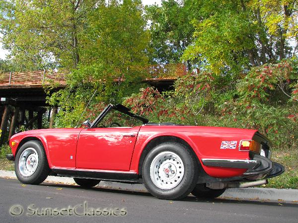 1974-triumph-tr6-637.jpg