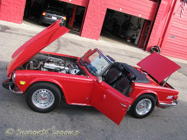 1974-triumph-tr6-665.jpg