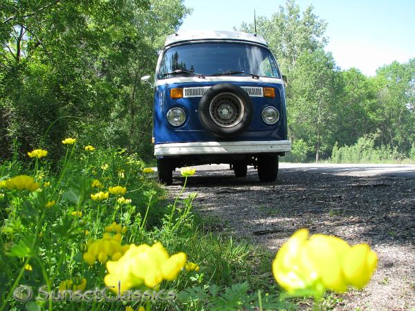 1974-vw-bus-pop-top-527.jpg