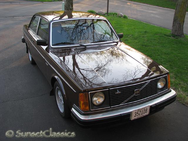 1980-volvo-311.jpg